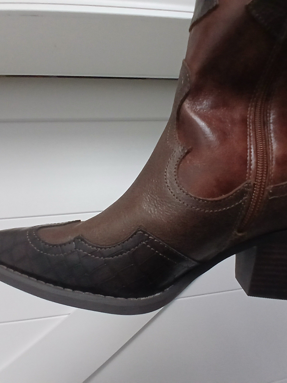 Crown Vintage Two-Tone Brown Western Heeled Ankle Boot